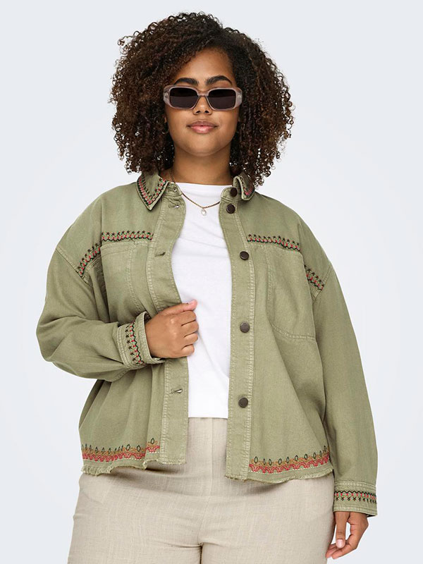 CARPRIME - Plus Size Jakke fra Only Carmakoma