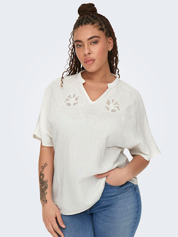 CARTHYRA - Plus Size Bluse fra Only Carmakoma