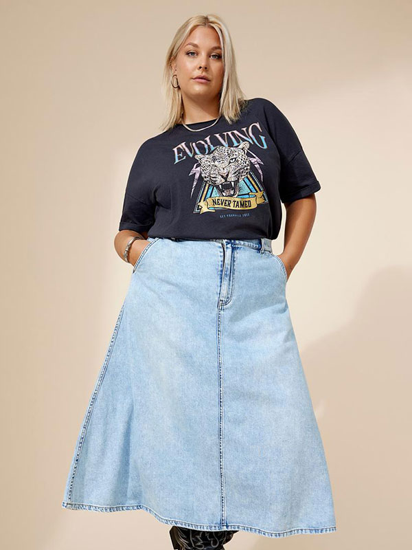 CARMINDY - Plus Size Skjørt fra Only Carmakoma