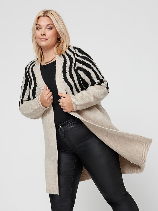 CARJADE - Plus Size Cardigan fra Only Carmakoma
