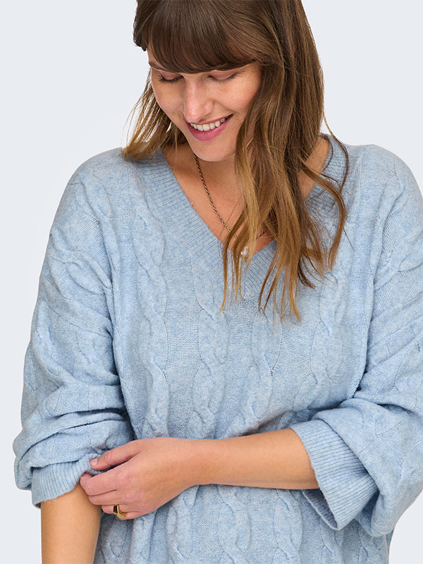 CARJEANETT - Plus Size Genser fra Only Carmakoma