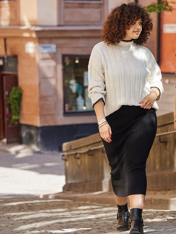 CARJEANETT - Plus Size Skjørt fra Only Carmakoma