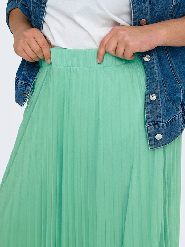 CARSKY - Plus Size Skjørt fra Only Carmakoma