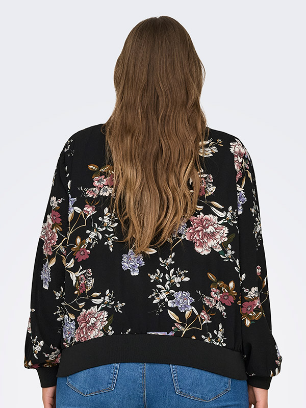 CARLUX - Plus Size Jakke fra Only Carmakoma
