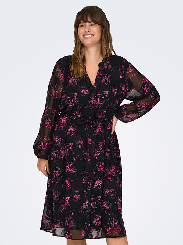 CARMELENA - Plus Size Kjole fra Only Carmakoma