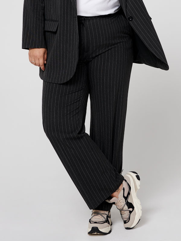 CARBRIE - Plus Size Suit jacket fra Only Carmakoma