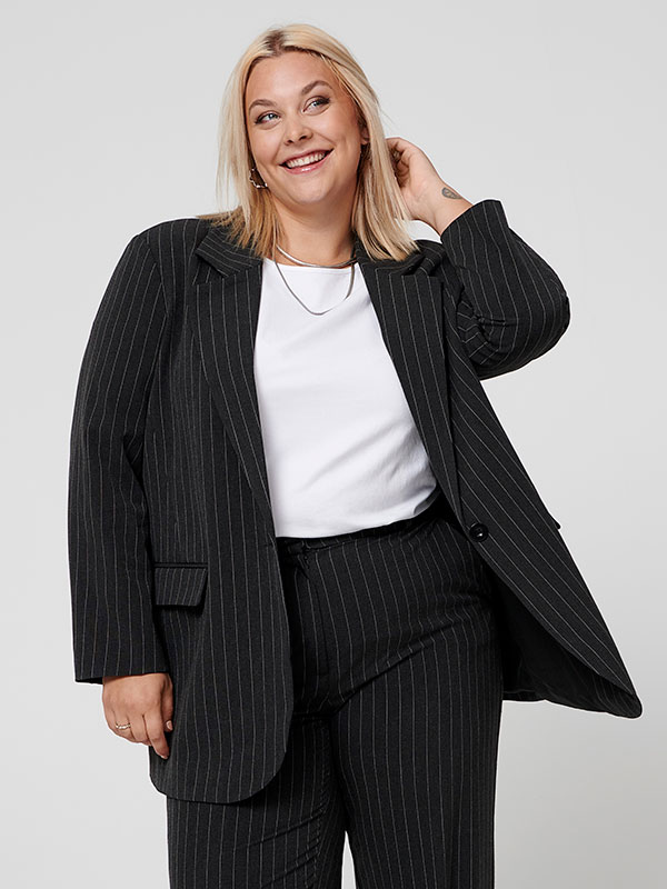 CARBRIE - Plus Size Suit jacket fra Only Carmakoma