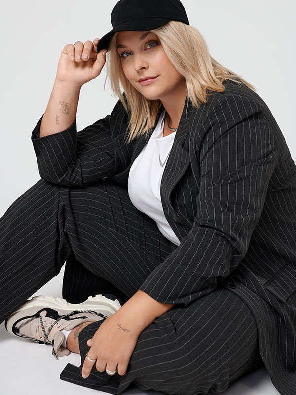 CARBRIE - Plus Size Suit pants fra Only Carmakoma