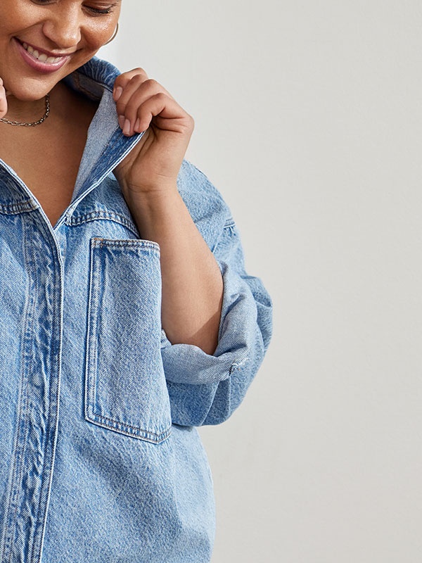 CAREMMIE - Plus Size Skjorte fra Only Carmakoma