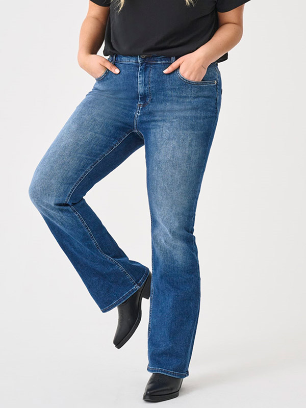 CARWILLY - Plus Size Jeans fra Only Carmakoma