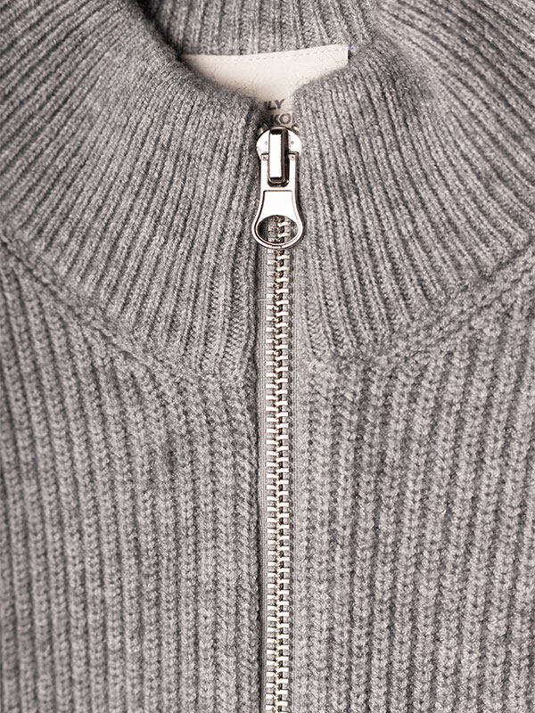 CARALVA - Plus Size Genser fra Only Carmakoma