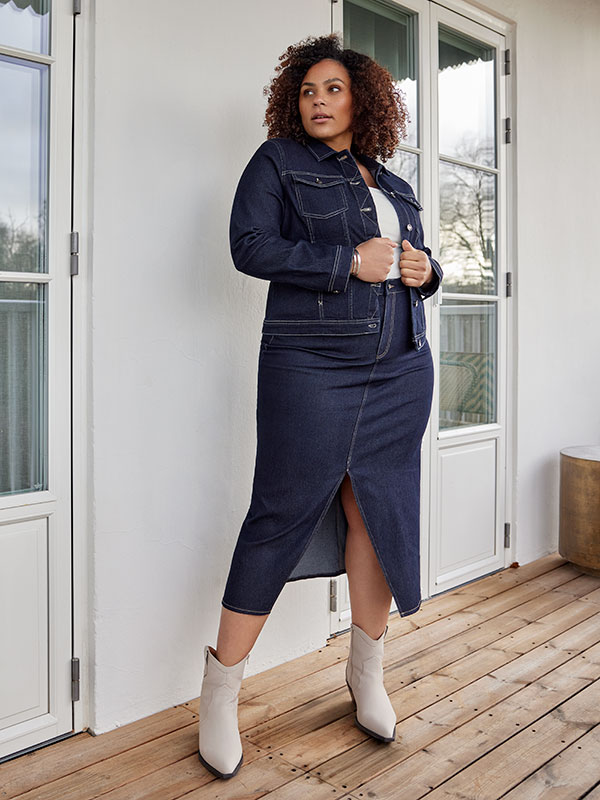 CARWONDER - Plus Size Jakke fra Only Carmakoma
