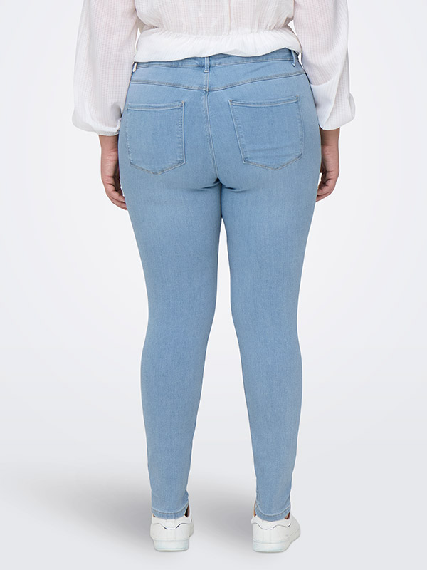 CARTHUNDER - Plus Size Jeans fra Only Carmakoma