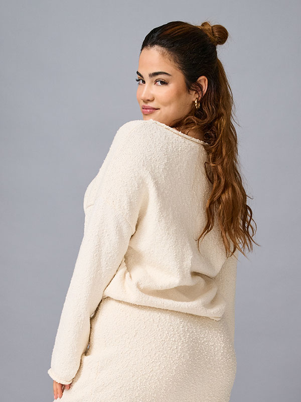 CARALVILDA - Plus Size Genser fra Only Carmakoma