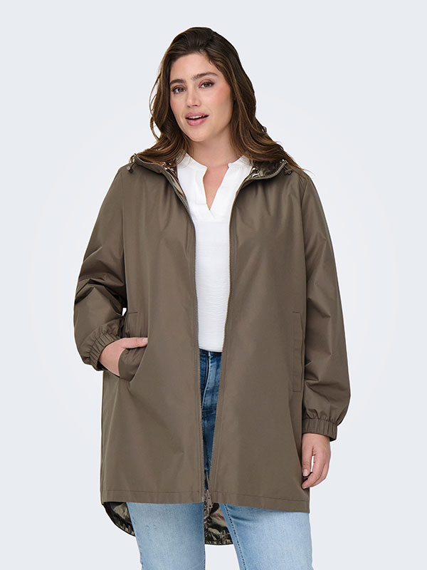 CARFRY - Plus Size Jakke fra Only Carmakoma