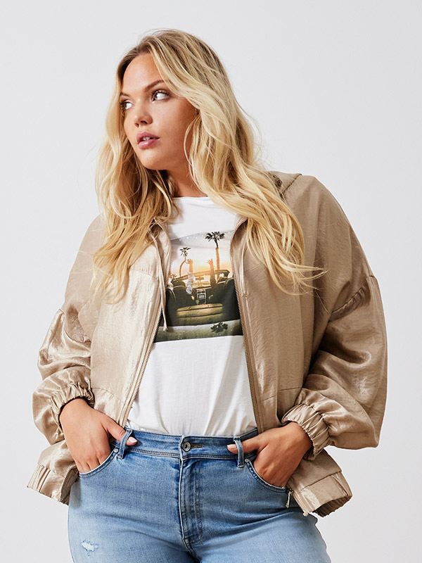 CARGRACE - Plus Size Jakke fra Only Carmakoma