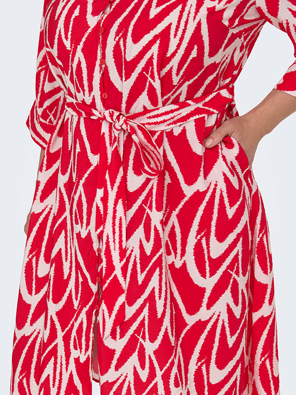 CAROLIVERA - Plus Size Kjole fra Only Carmakoma