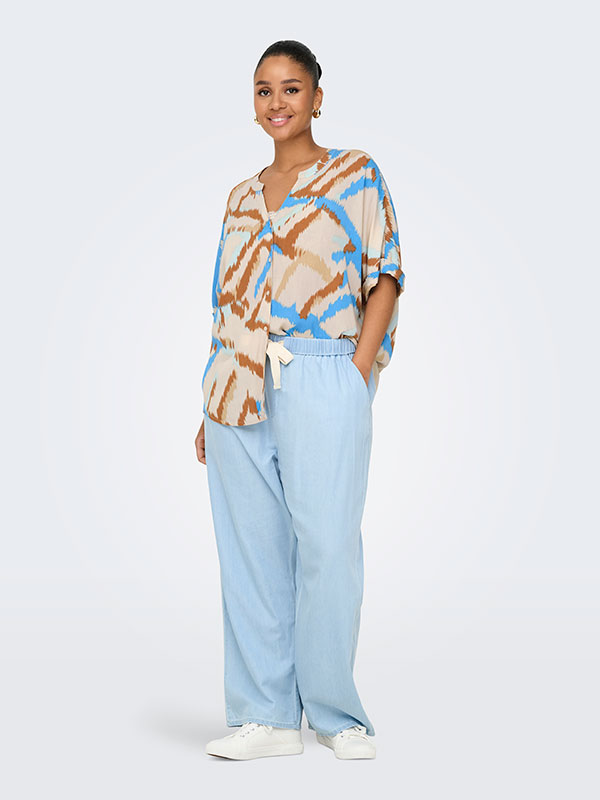 CARROWA - Plus Size Bluse fra Only Carmakoma