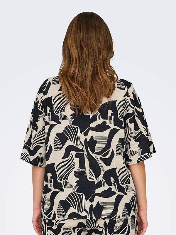 CARMALUSI - Plus Size T-shirt fra Only Carmakoma