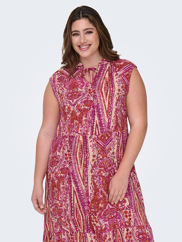 CARNOVA - Plus Size Kjole fra Only Carmakoma