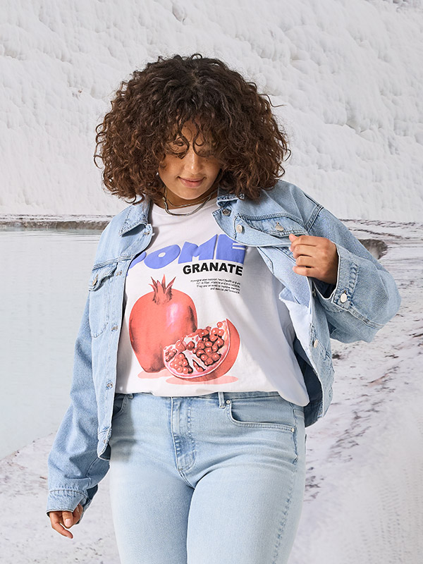 CARJAX - Plus Size T-shirt fra Only Carmakoma