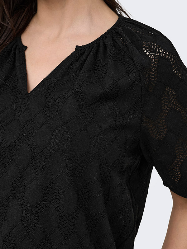 CARCLEANOR - Plus Size Bluse fra Only Carmakoma