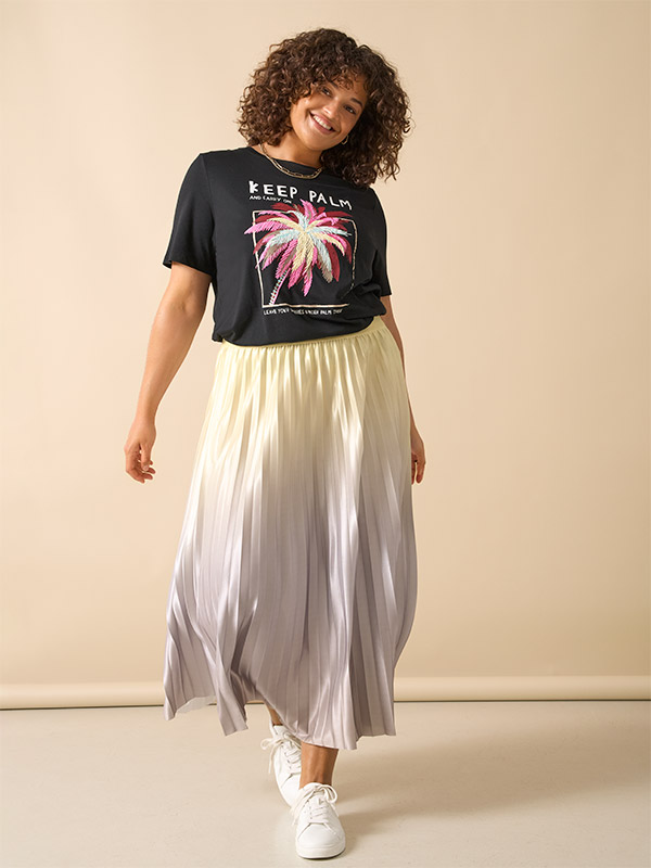 CARPETAL - Plus Size Skjørt fra Only Carmakoma