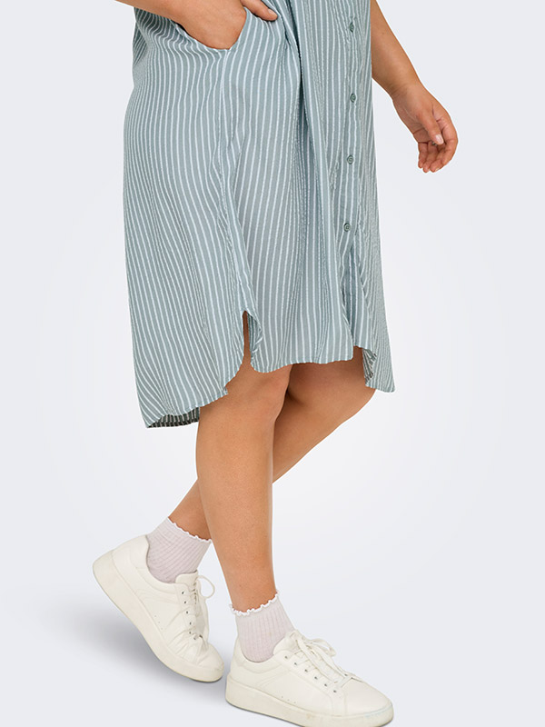 CARPENNA - Plus Size Kjole fra Only Carmakoma