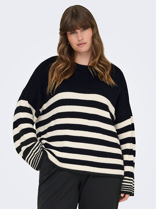 CARKATIA - Plus Size Genser fra Only Carmakoma