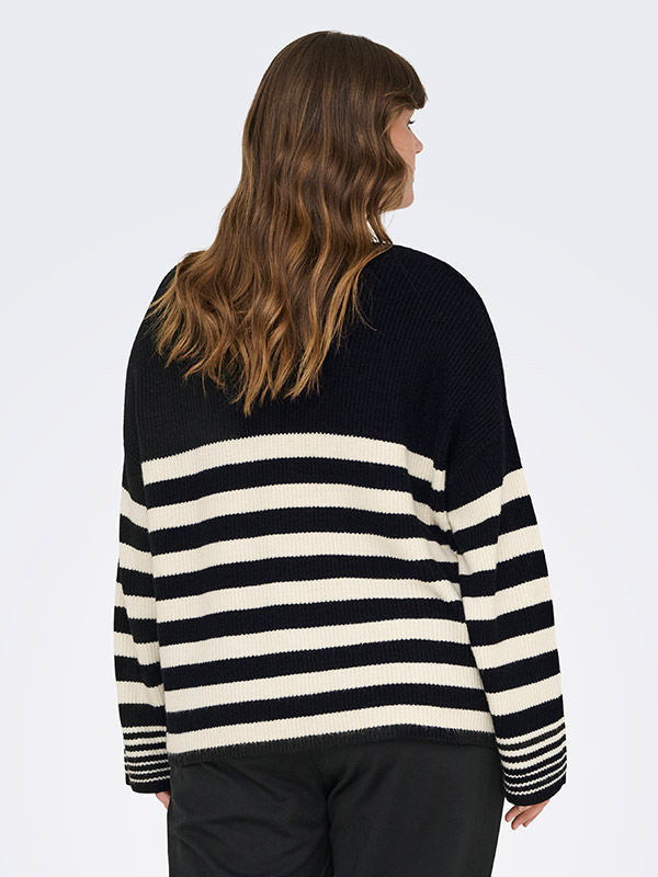 CARKATIA - Plus Size Genser fra Only Carmakoma