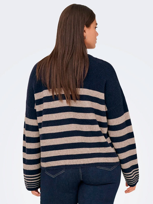 CARKATIA - Plus Size Genser fra Only Carmakoma