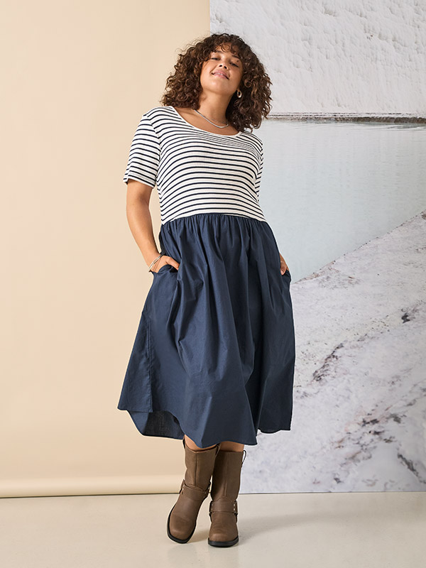 CARBEE - Plus Size Kjole fra Only Carmakoma