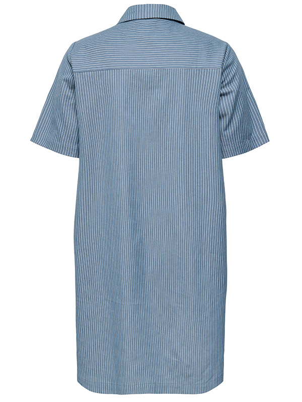 CARLOLAH - Plus Size Kjole fra Only Carmakoma