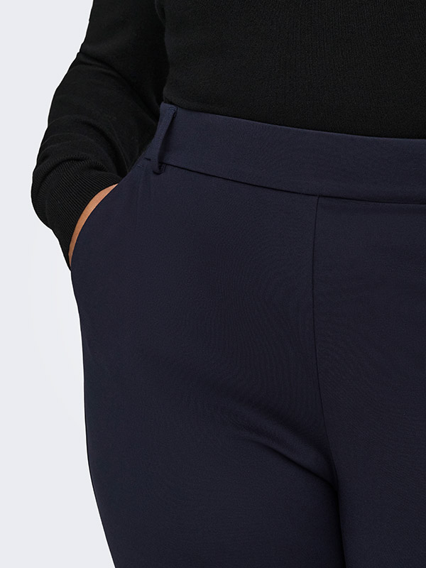 CARGOLDTRASH - Plus Size Bukser fra Only Carmakoma