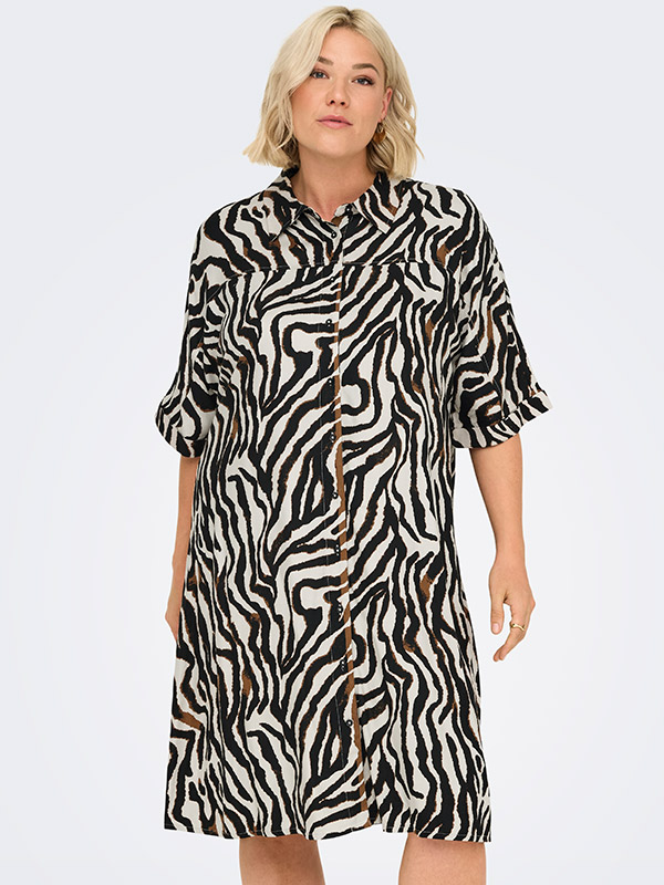CARBERTE - Plus Size Kjole fra Only Carmakoma