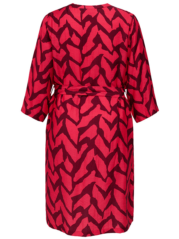 CARBERIET - Plus Size Kjole fra Only Carmakoma