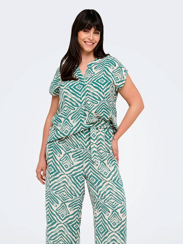 CARSHILLA - Plus Size Bluse fra Only Carmakoma