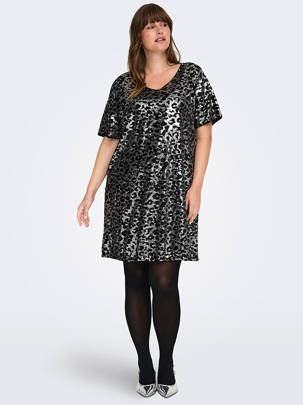 CARLEONORA - Plus Size Kjole fra Only Carmakoma