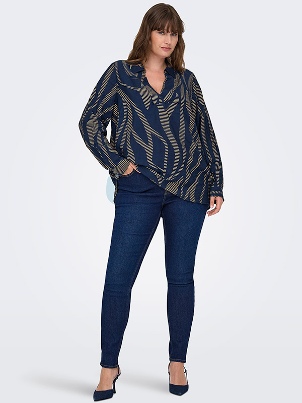 CARFANNIL - Plus Size Bluse fra Only Carmakoma