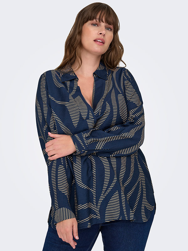 CARFANNIL - Plus Size Bluse fra Only Carmakoma