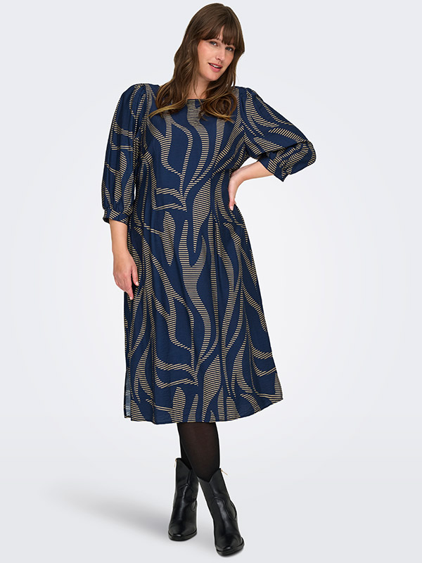 CARFANNIL - Plus Size Kjole fra Only Carmakoma