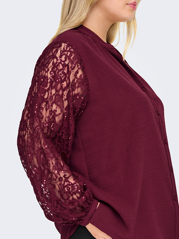 CARKAMMY - Plus Size Bluse fra Only Carmakoma