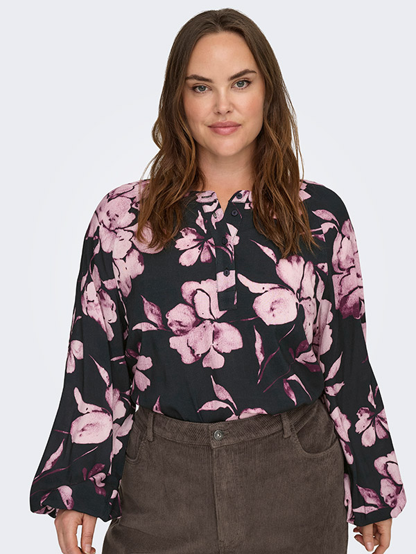 CARLINKA - Plus Size Bluse fra Only Carmakoma