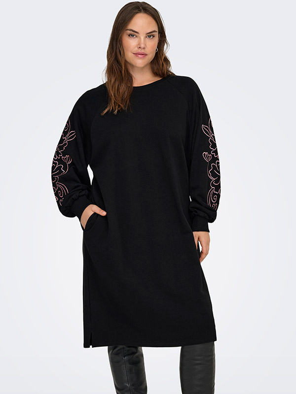 CARELLE - Plus Size Kjole fra Only Carmakoma