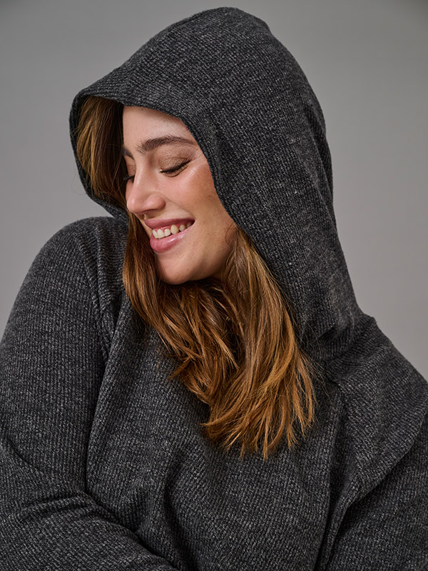 CARBIZZY - Plus Size Genser fra Only Carmakoma