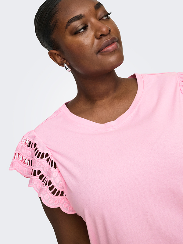 CARMACY - Plus Size T-shirt fra Only Carmakoma