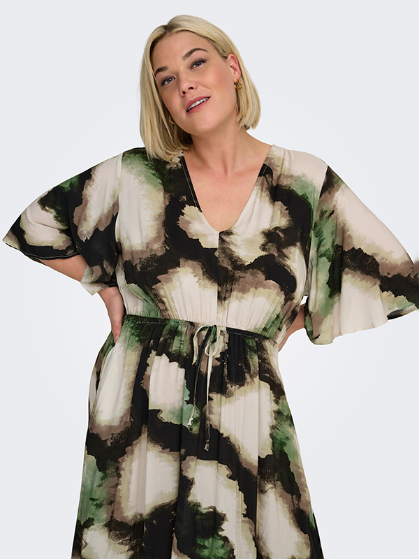 CARKERSTIN - Plus Size Kjole fra Only Carmakoma