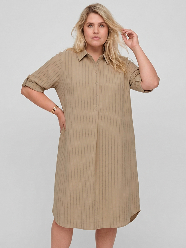 CARELZA - Plus Size Kjole fra Only Carmakoma