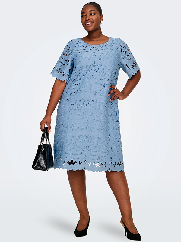 CARGELINA - Plus Size Kjole fra Only Carmakoma