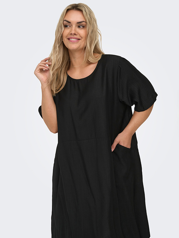 CARJOANNA - Plus Size Kjole fra Only Carmakoma